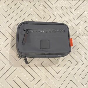 Stitch Golf Grey Toiletry Kit